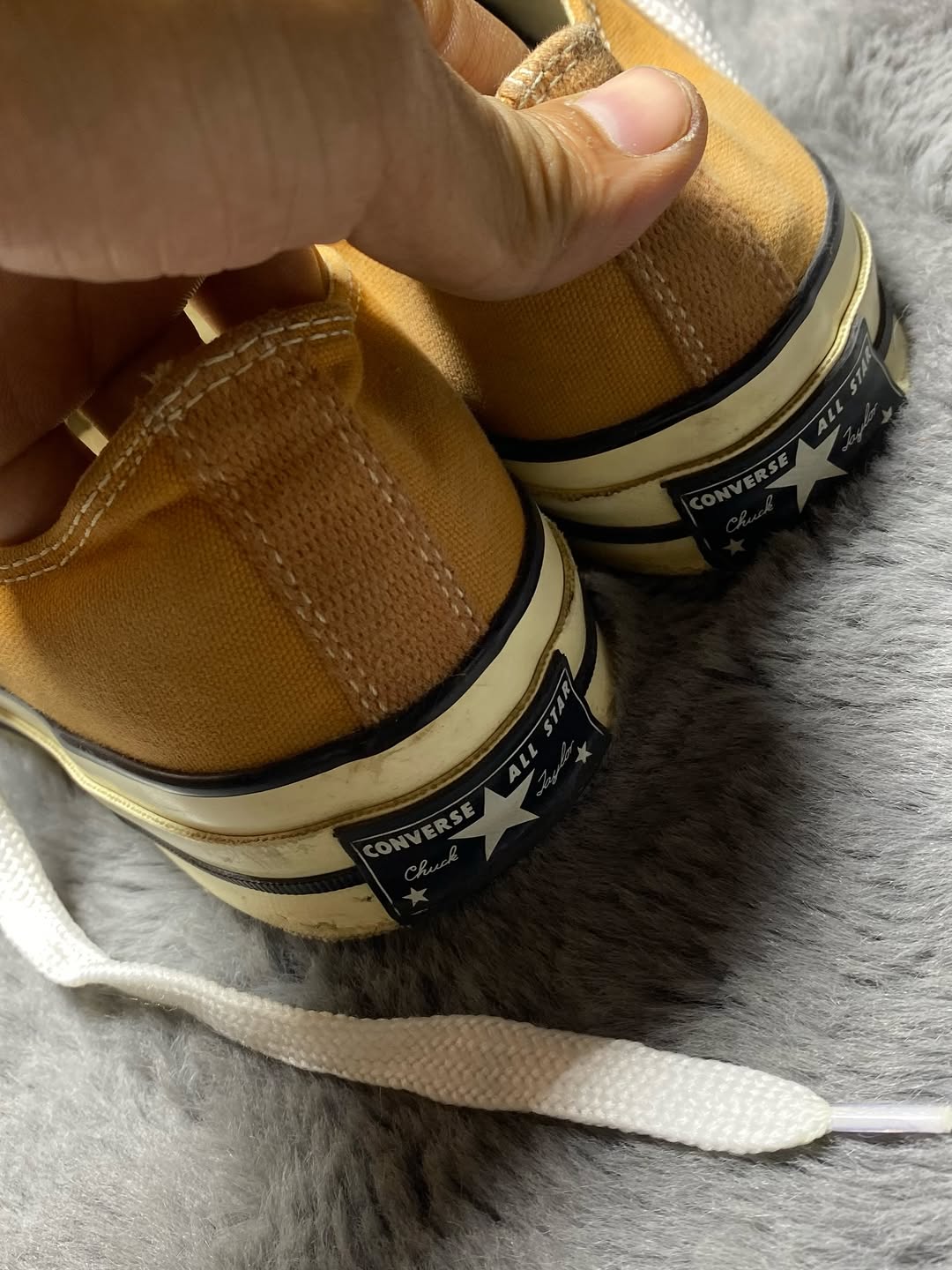 Converse ( Size 42.5 / 9 )