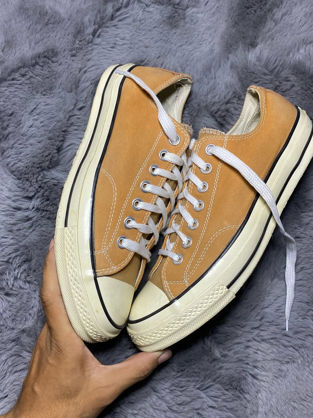 Converse ( Size 42.5 / 9 )