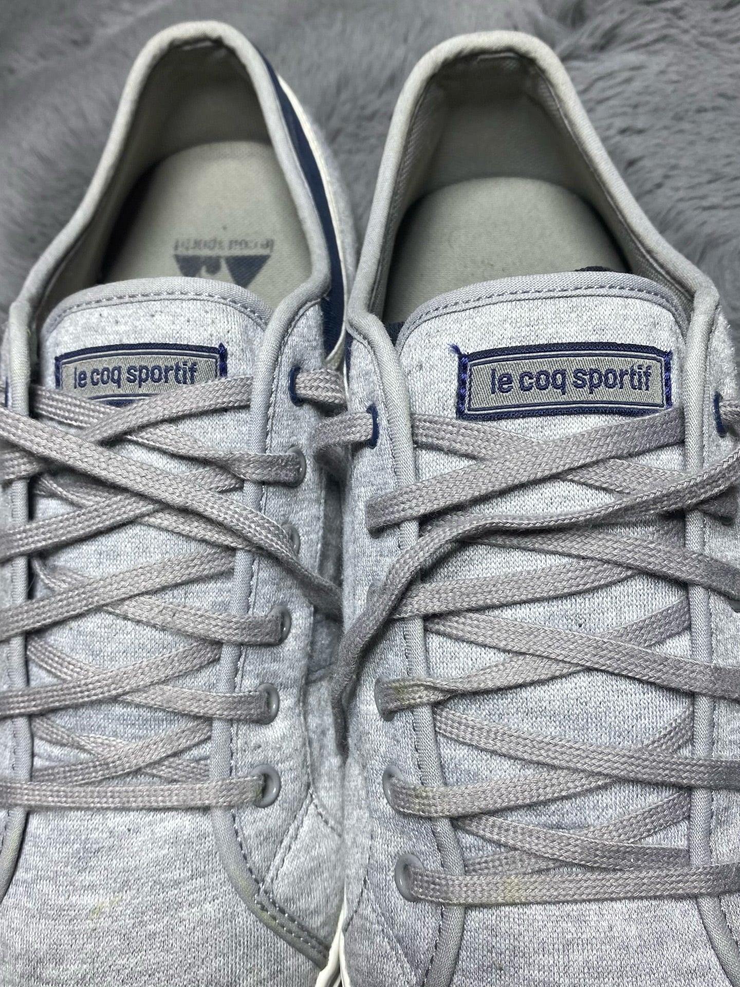 SNEAKER ( Size 43 / 9 )