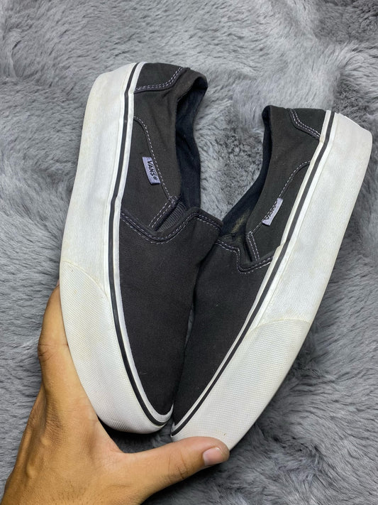 VANS ( Size 39 /  6 )