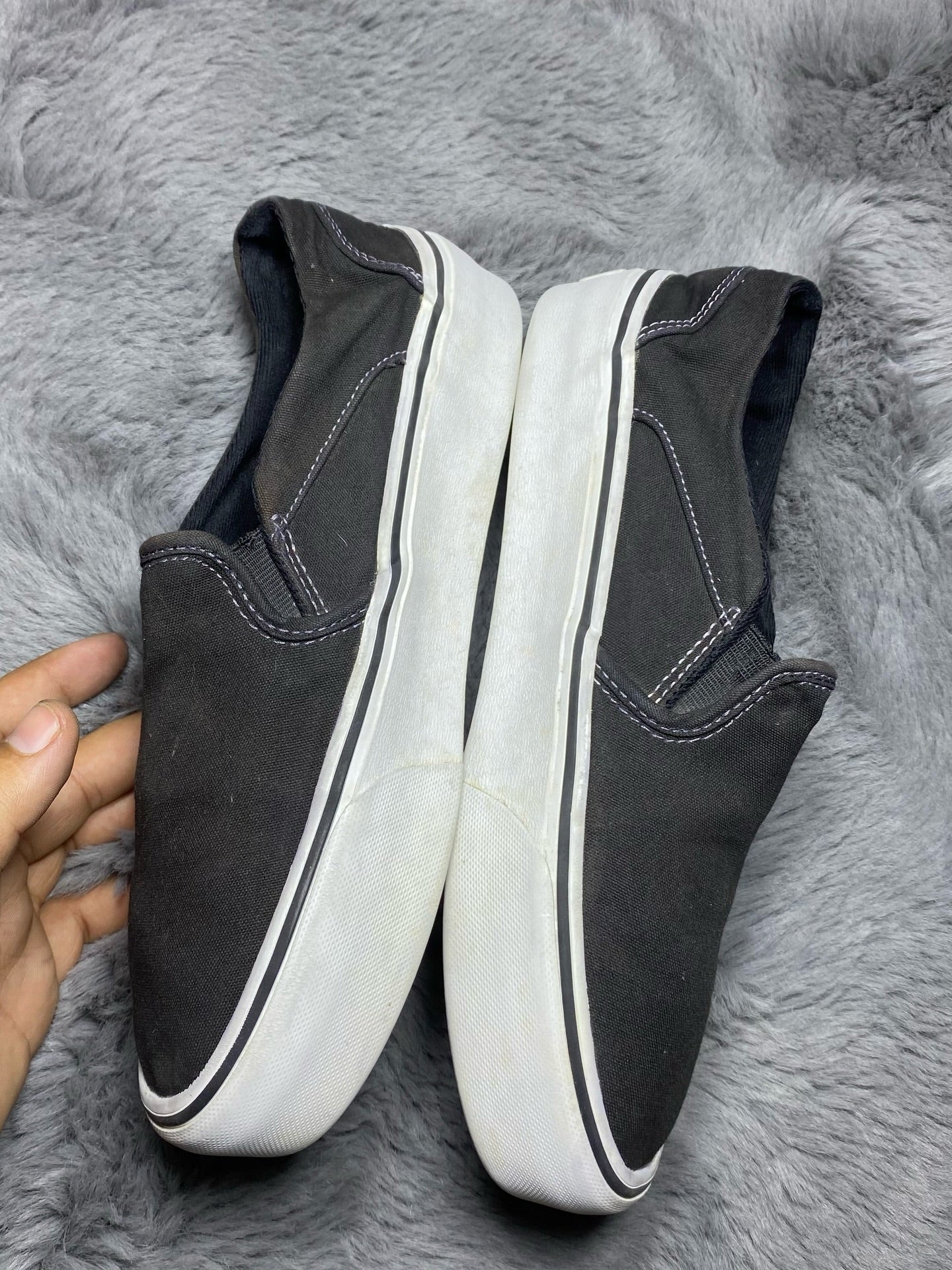 VANS ( Size 39 /  6 )