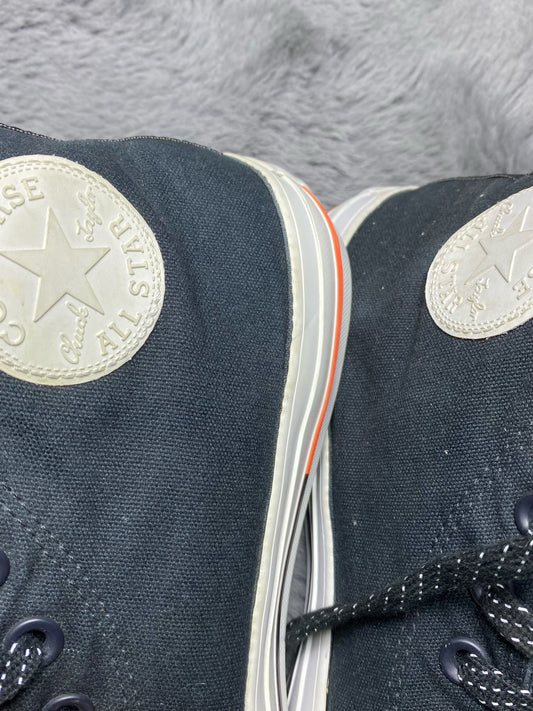 Converse ( Size 41.5 - 42 / 8 )