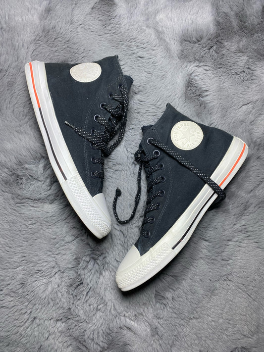 Converse ( Size 41.5 - 42 / 8 )