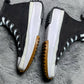 Converse ( Size 38.5 / 5.5 )