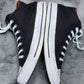 Converse ( Size 42 / 8.5 )