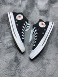 Converse ( Size 42 / 8.5 )
