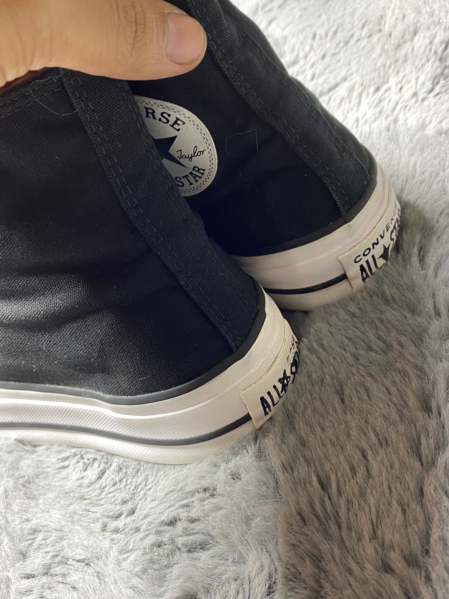 Converse ( Size 38 / 5.5 )