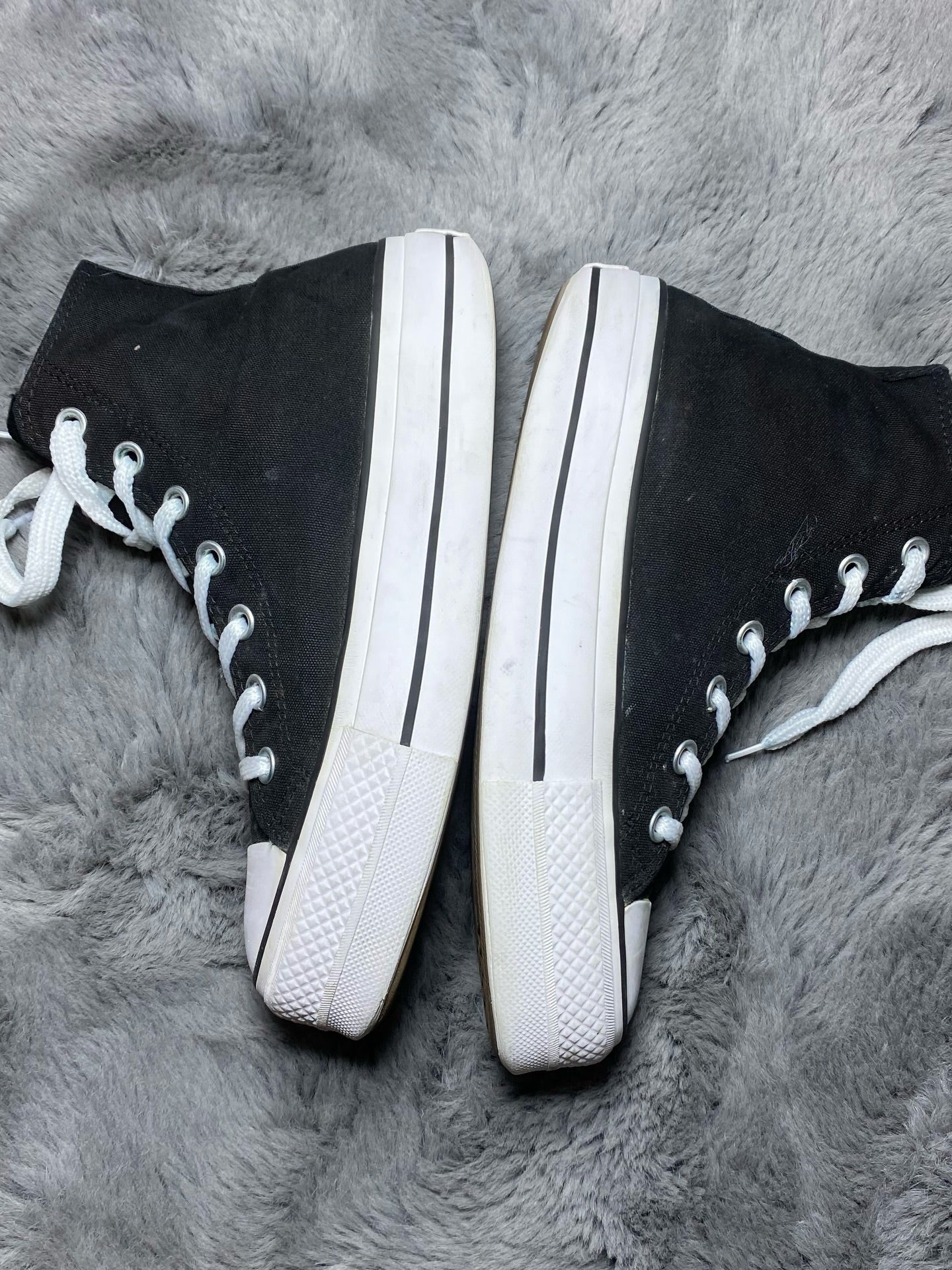 Converse ( Size 38 / 5.5 )