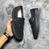 VANS ( Size 42.5-43 /  8.5 )
