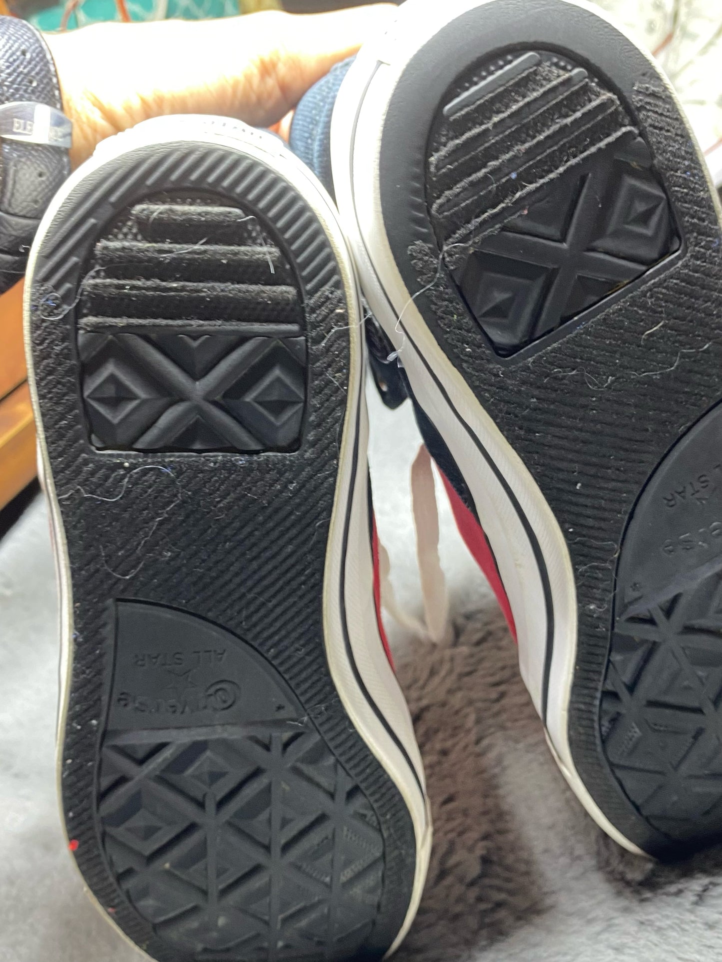 Converse ( Size 44 / 10 )