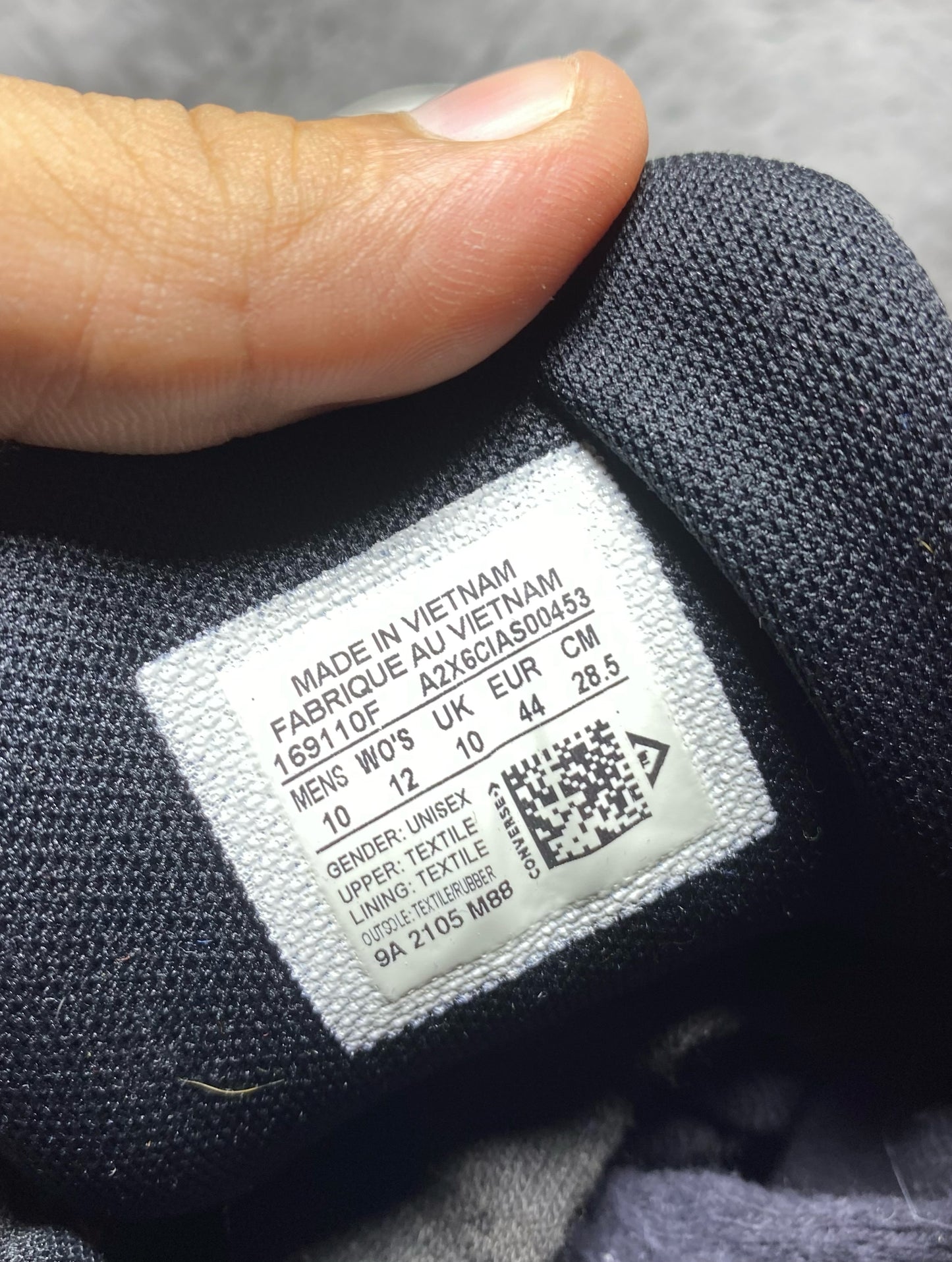 Converse ( Size 44 / 10 )