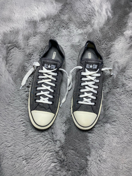 Converse ( Size 42.5 - 43 / 8.5 - 9 )